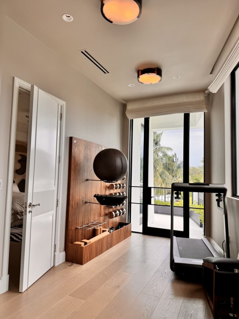Miami Island Home gallery image 9