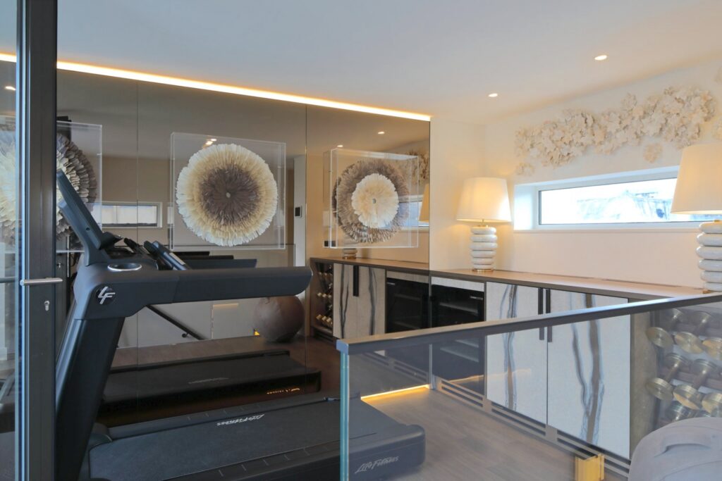 Mayfair Penthouse gallery image 1