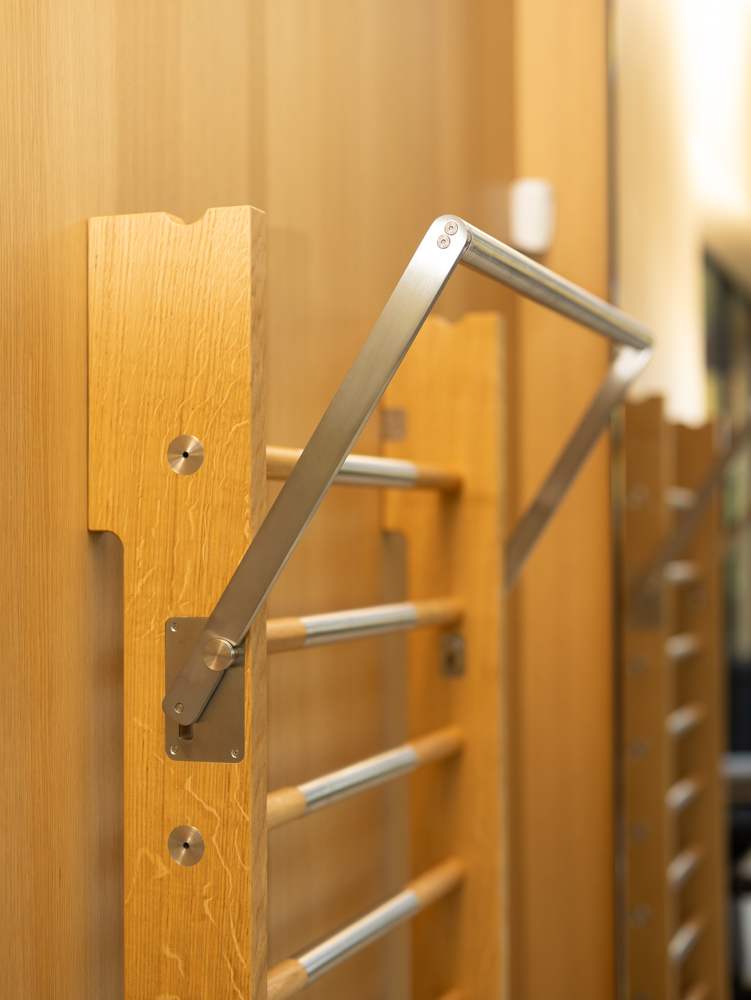 Folding Wall Bar